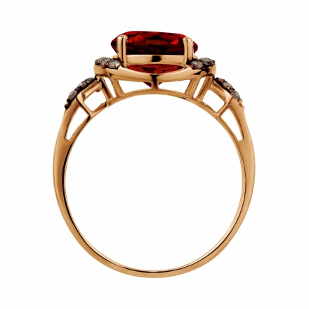 Ring with Round Garnet and Champagne Diamonds - Angle 4