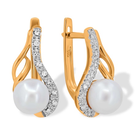 Earrings with 6.5mm Cultured Pearl and 18 Diamonds. Hypoallergenic 585 Rose Gold, Rhodium Detailing