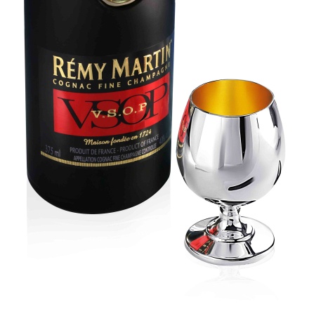 One sip cognac snifter in gilded silver: Serving Idea