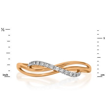 Criss-cross Wavy Ring Featuring 12 Diamonds - Angle 2