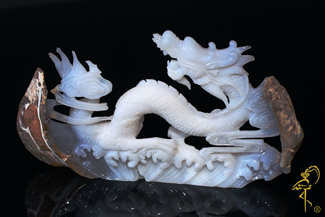 Blue agate dragon from the Carving Museum of the Golden Flamingo Jewelers view 1 Blue agate dragon from the Carving Museum of the Golden Flamingo Jewelers