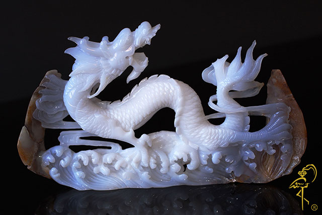 Blue agate dragon from the Carving Museum of the Golden Flamingo Jewelers view 2 Blue agate dragon from the Carving Museum of the Golden Flamingo Jewelers